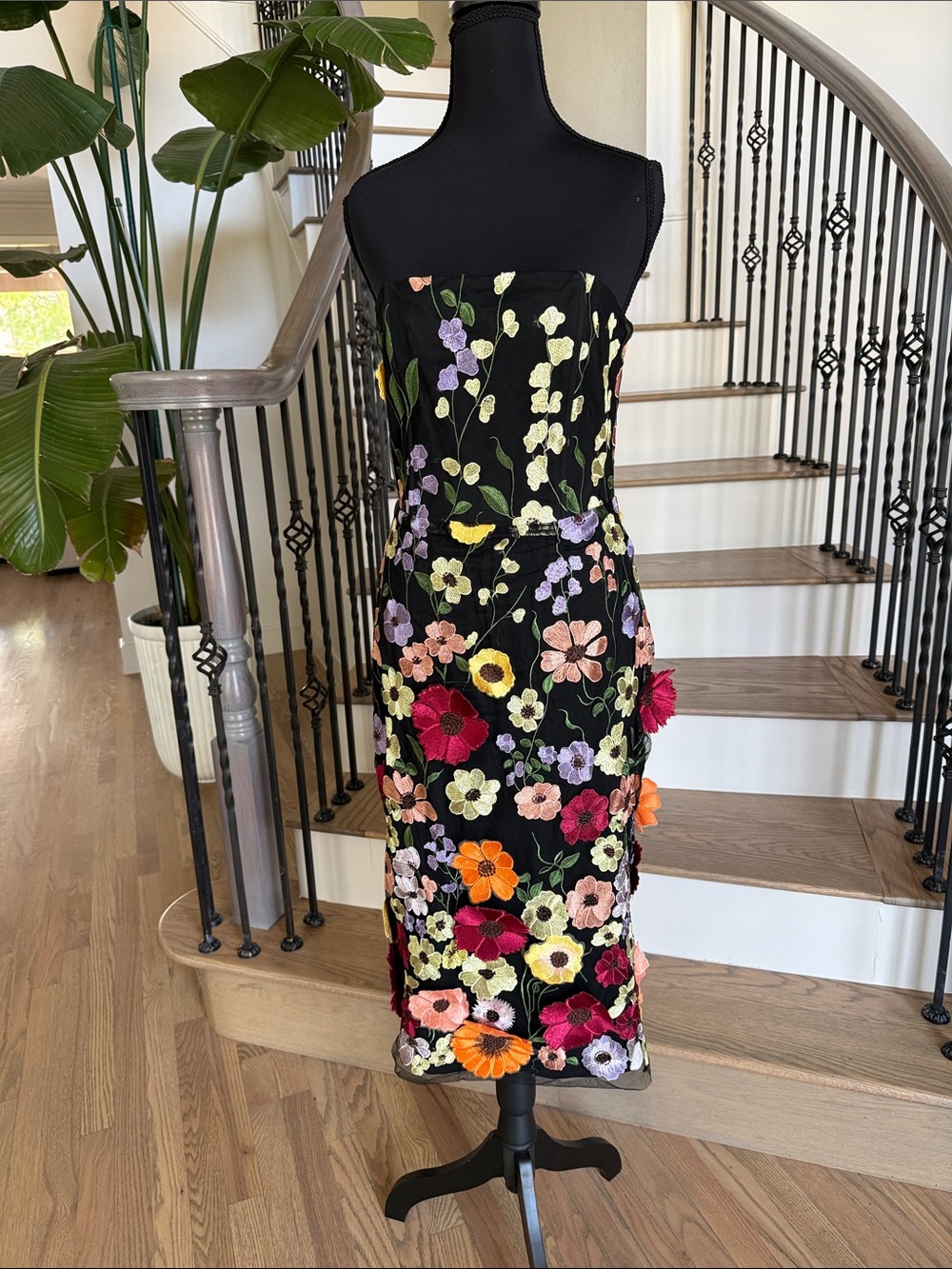 NWT Adelyn Rae Black Floral Embroidered Strapless Midi Dress (M)